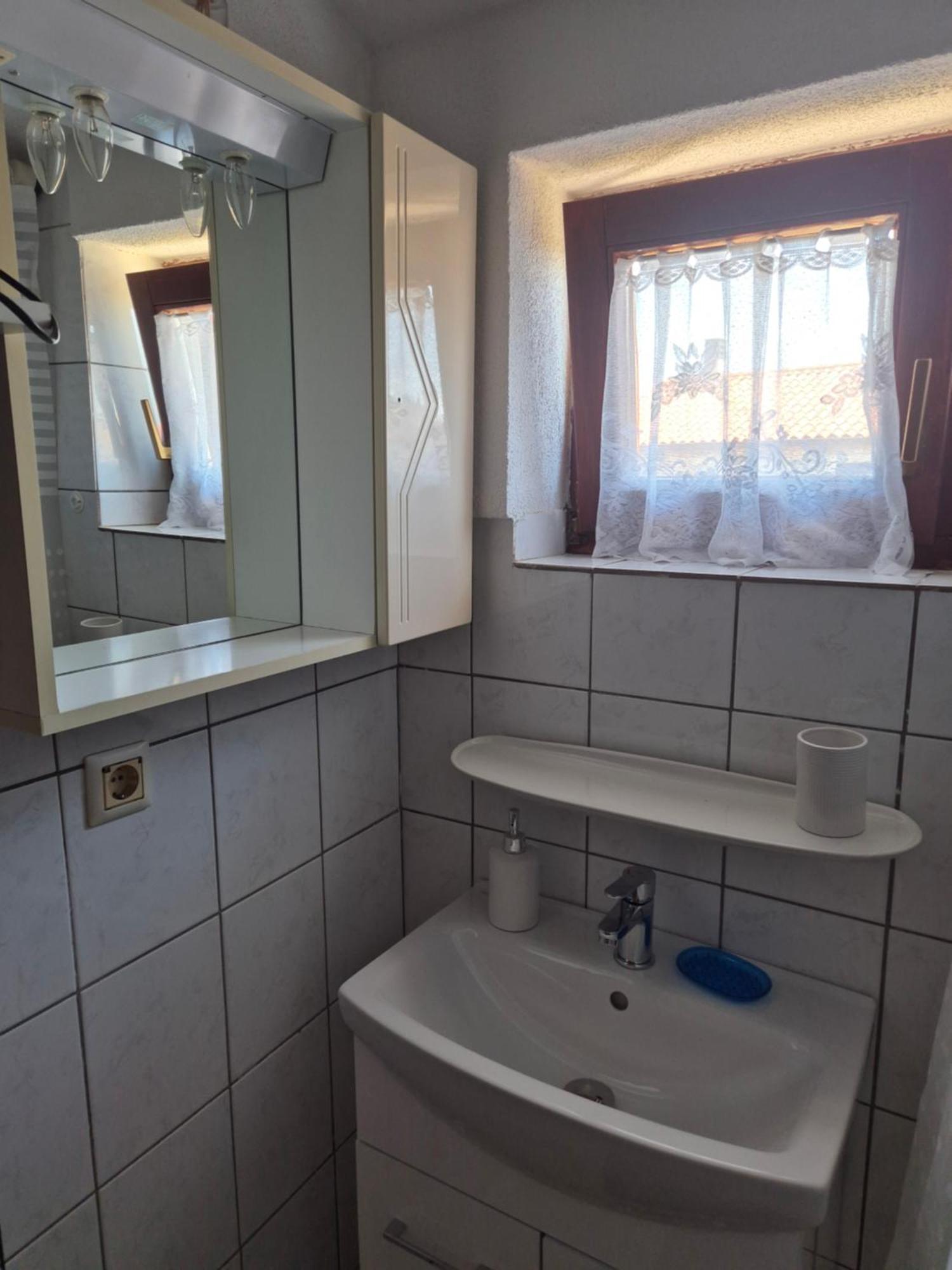 Apartman Nena Cepljani Eksteriør billede