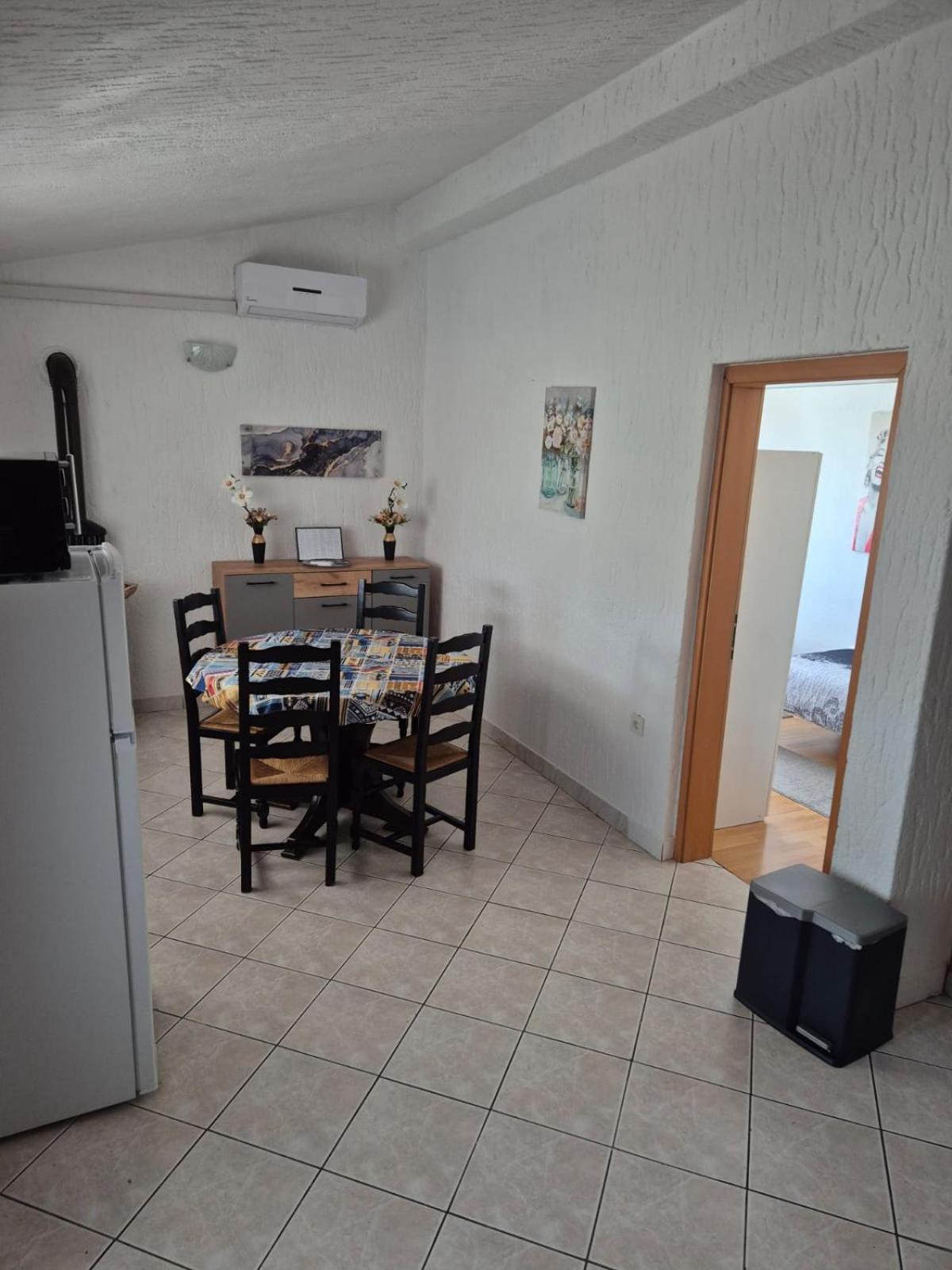 Apartman Nena Cepljani Eksteriør billede